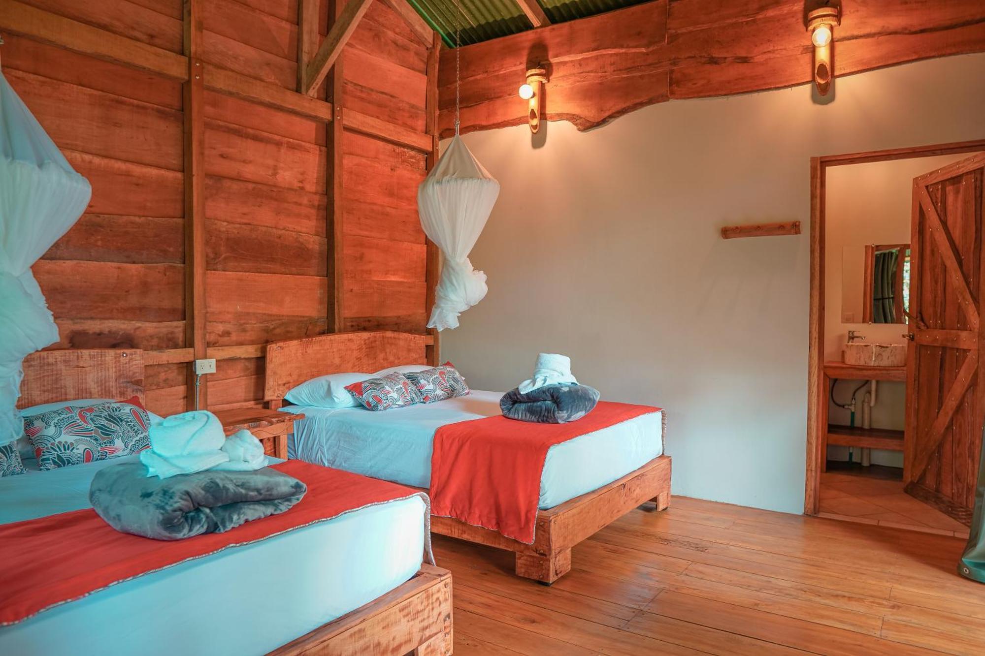 La Tigra Rainforest Lodge La Fortuna Extérieur photo